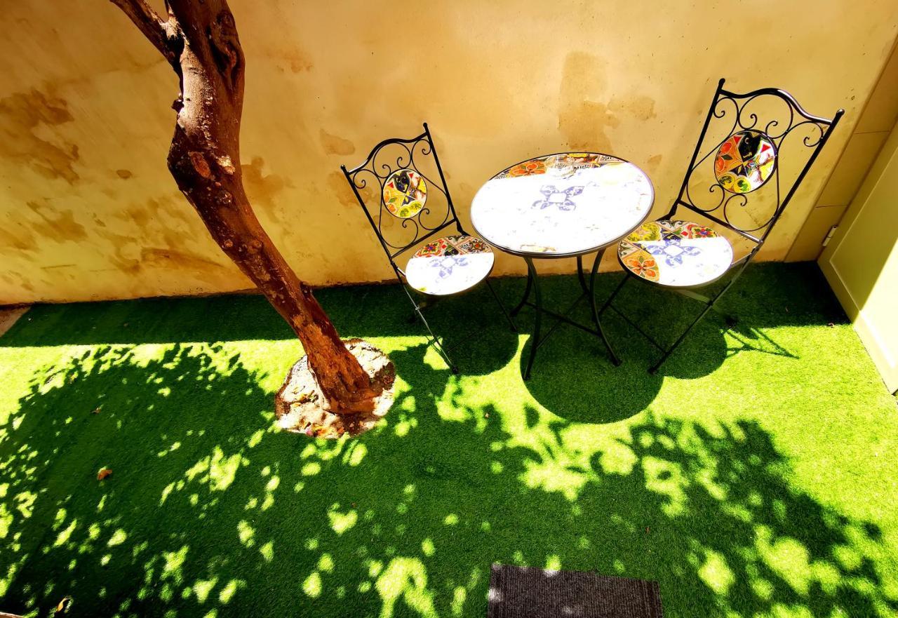 Guru House B&B Apartments Milazzo Bagian luar foto